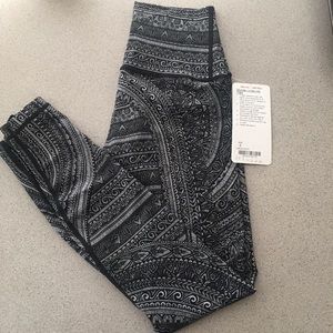 NWT Lululemon Entwined Wunder Unders